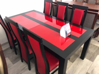 Stół Ikea z szybą